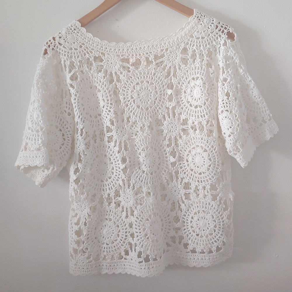 🌻Moth. Anthropologie. Crochet top. - Picture 2 of 5